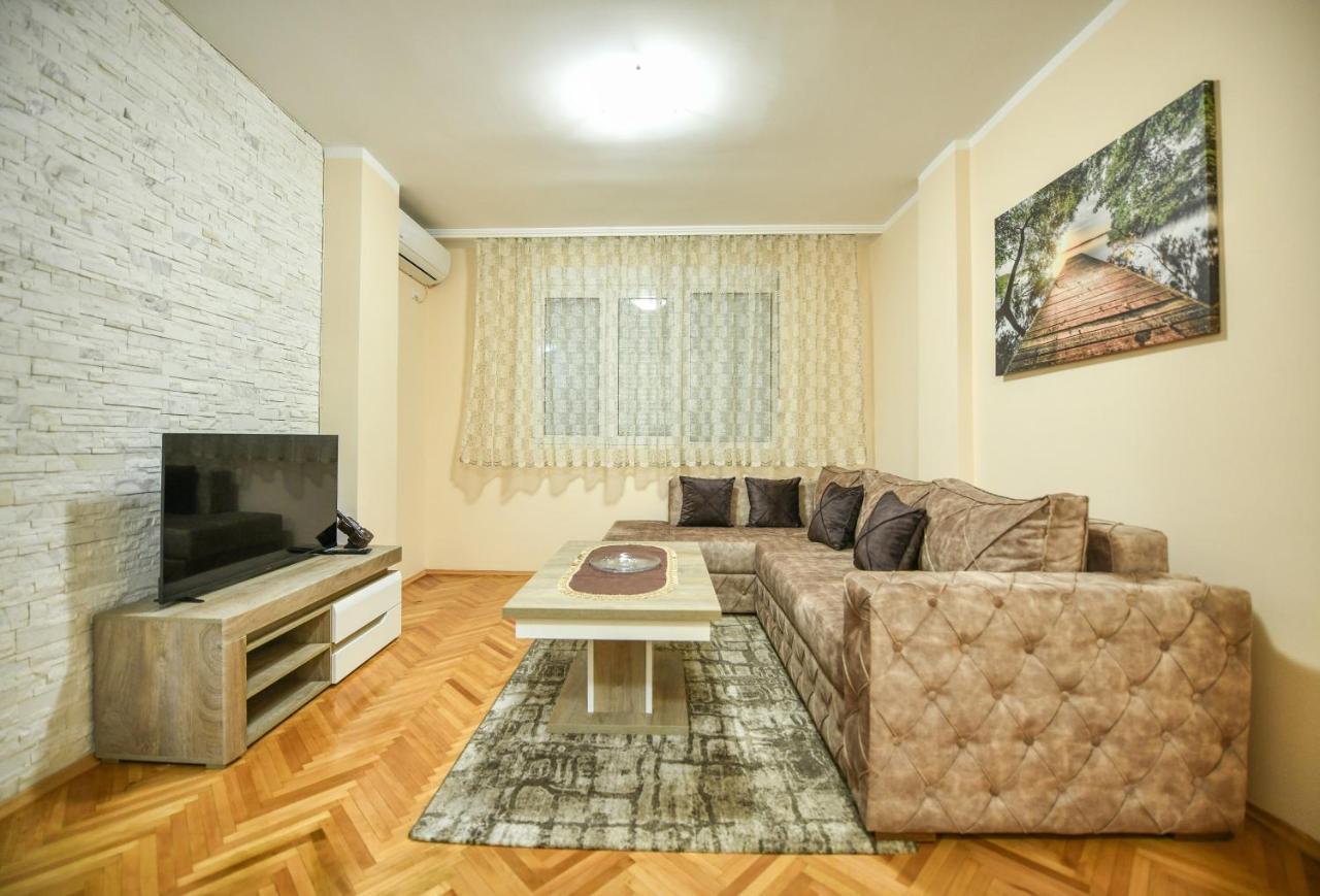 Apartman Centar 2 Podgorica Exterior photo