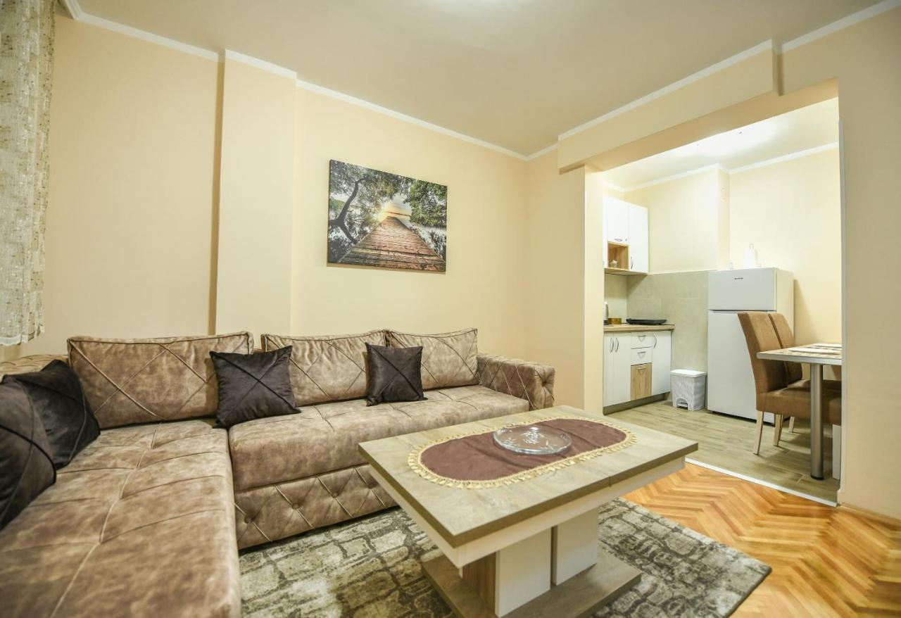Apartman Centar 2 Podgorica Exterior photo